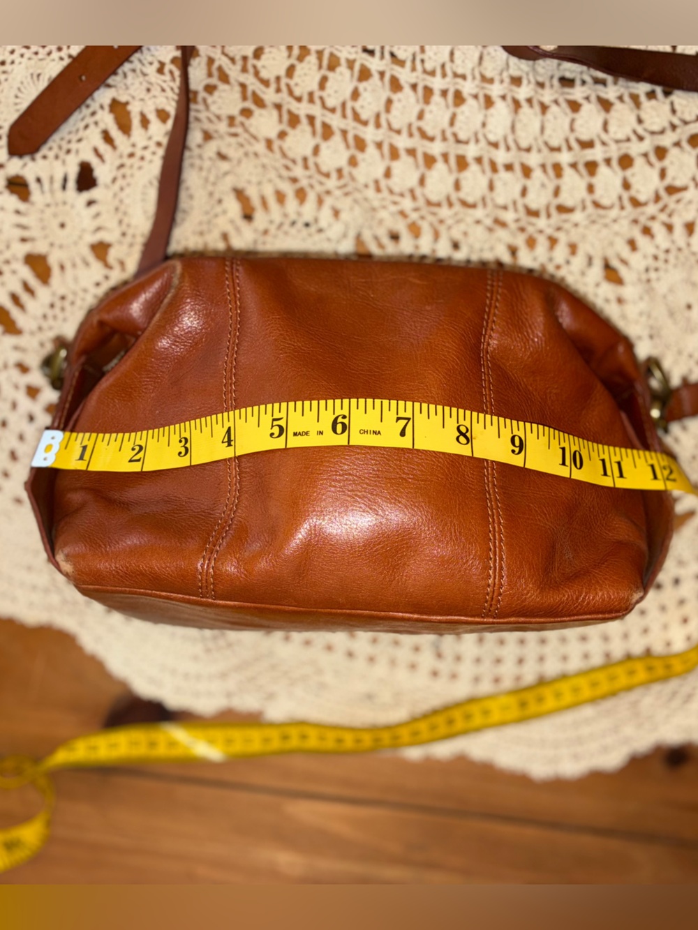 Madewell Glasgow Cognac Leather Crossbody Doctor's Bag - Picture 10 of 16